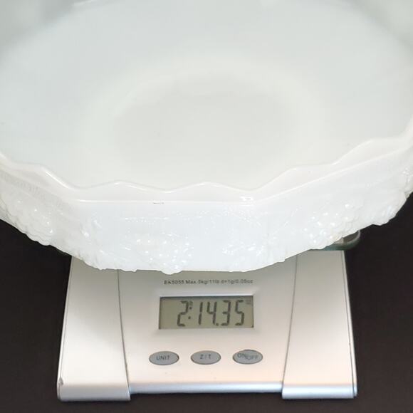 Vtg Anchor Hocking Fire King Milk Glass Centerpiece Grape Fruit Dish 10" - Picture 12 of 12